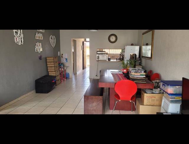 2 BEDROOM TOWNHOUSE FOR SALE IN NEW REDRUTH